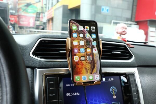 Car Phone Holder with Wireless Charger and Car Mount-360 Degree Rotation with Infrared - Smartphone holder with wireless charging