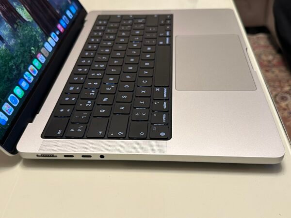 MacBook Pro 14