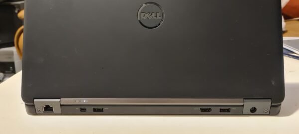 Dell latitude 7450 laptop i7 5th gen, 8gb ram, 256gb SSD