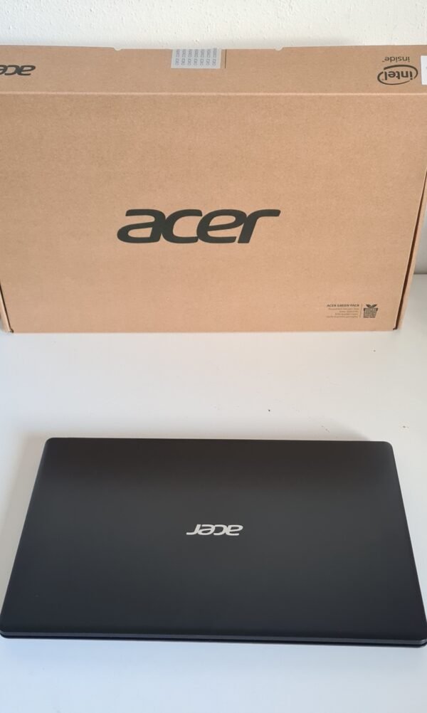 Acer Aspire 3 laptop i5 10th gen 8 GB Ram 256 GB SSD