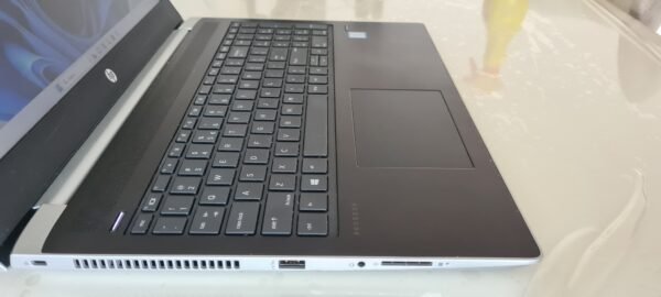 HP ProBook 450 G5 / i5 8th gen / 8 GB RAM / 256 GB SSD/ 4G LTE