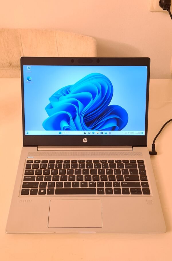 HP ProBook 440 G7- i5 10h gen 8gb Ram – 256 SSD