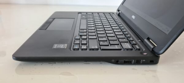 Dell latitude 7250 laptop i5 5th gen, 8gb ram, 128 GB SSD