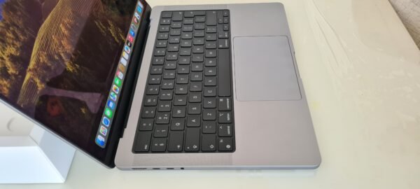 MacBook Pro 14 2021 M1 Pro /16 Ram /512gb SSD / 304 cycles 88%